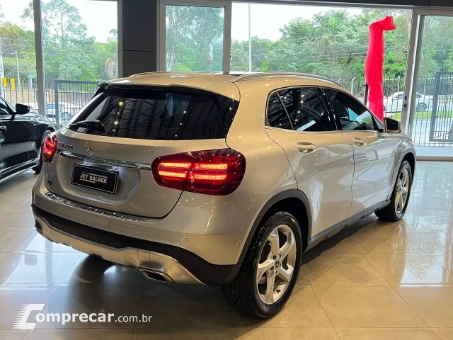 GLA 200 - 1.6 CGI ENDURO 7G-DCT