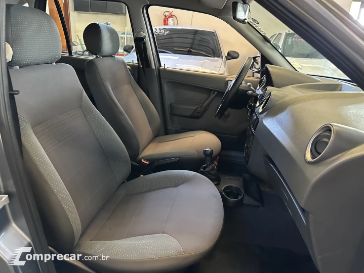 GOL 1.6 MI Power 8V G.IV