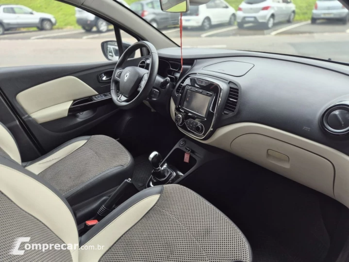 CAPTUR Intense 1.6 16V Flex 5p Aut.