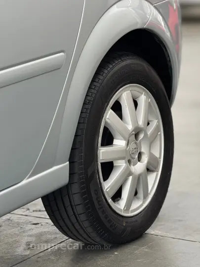 MERIVA 1.8 MPFI Premium 8V