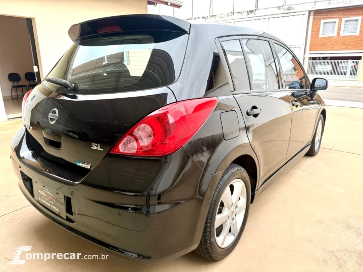 Tiida 1.8 SL