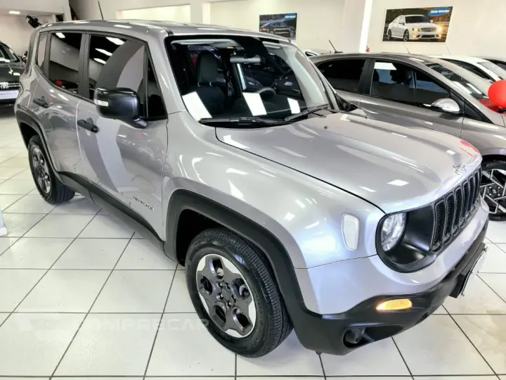 Renegade 1.8 4x2 Flex 16V Aut.