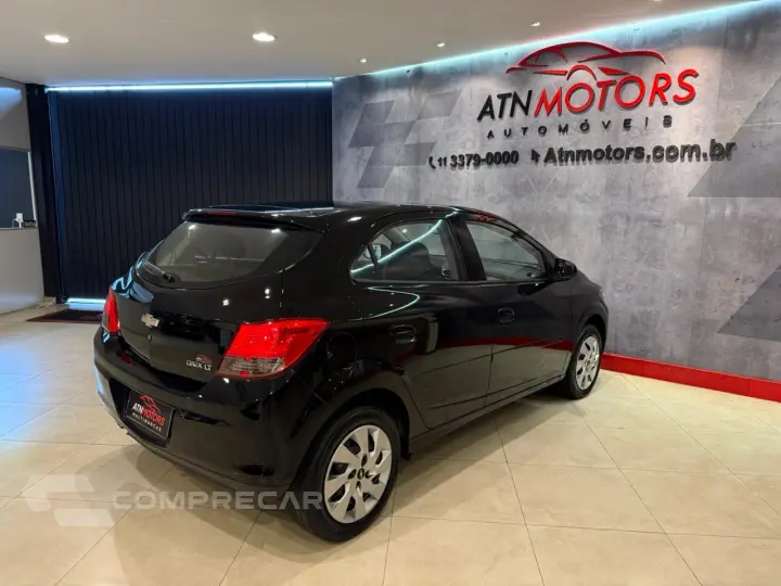 Onix Hatch 1.4 4P FLEX LT