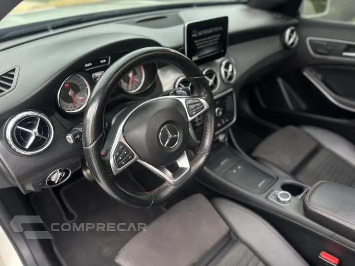 GLA 250 2.0 16V TURBO GASOLINA SPORT 4P AUTOMÁTICO