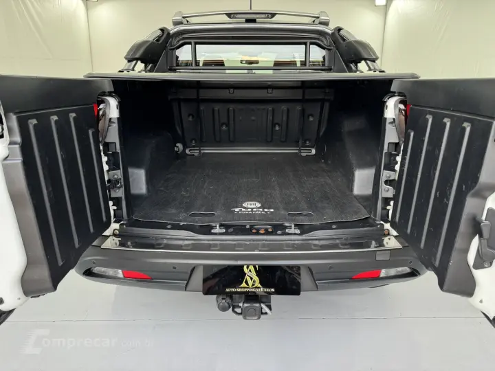 TORO 2.0 16V Turbo Ranch 4WD AT9