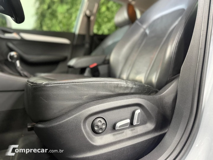 Q3 1.4 TFSI Ambiente Plus S Tronic