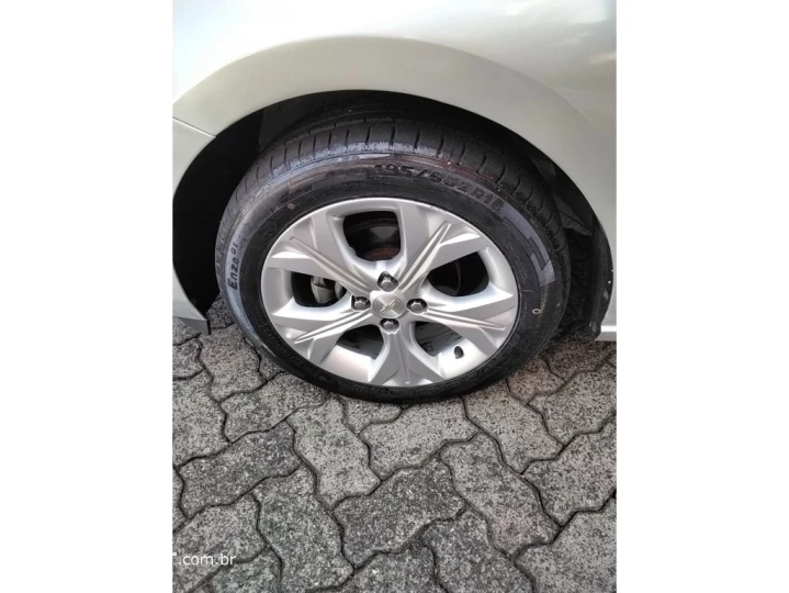 ONIX 1.0 TURBO FLEX LTZ AUTOMÁTICO