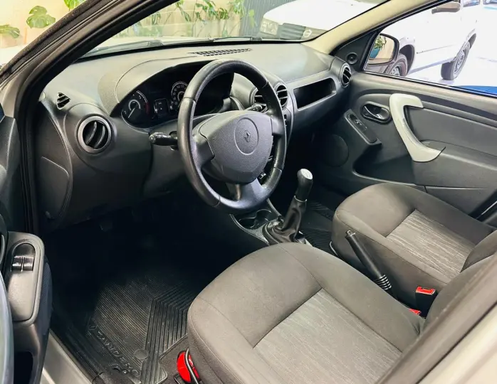 SANDERO 1.0 Authentique 16V