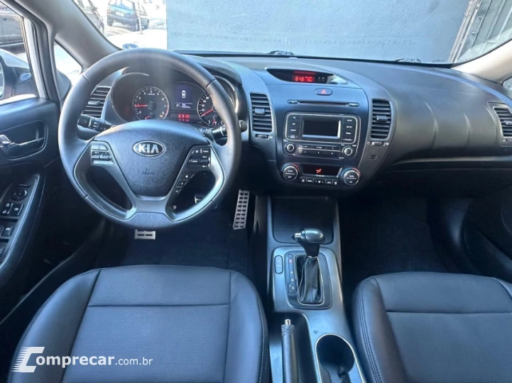 CERATO 1.6 E.263 Sedan 16V