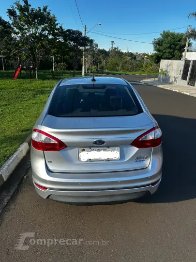 FIESTA 1.6 SE Plus Sedan 16V
