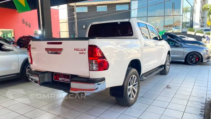 TOYOTA HILUX 2.7 SRV 4X2 CD 16V