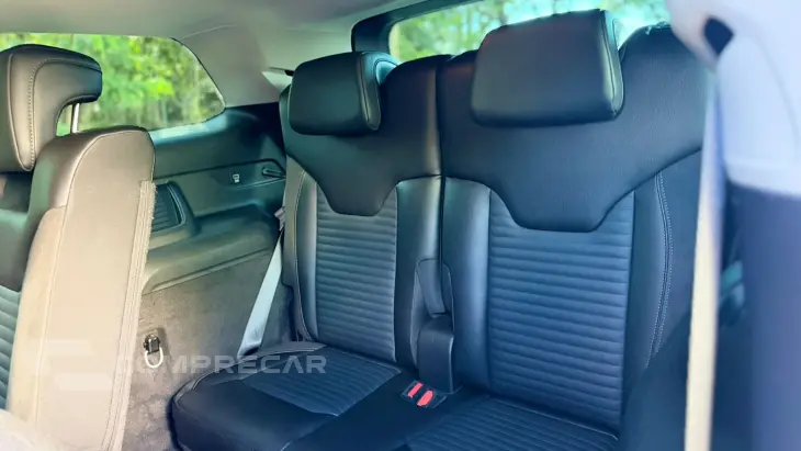 COMMANDER 1.3 T270 Turbo Limited