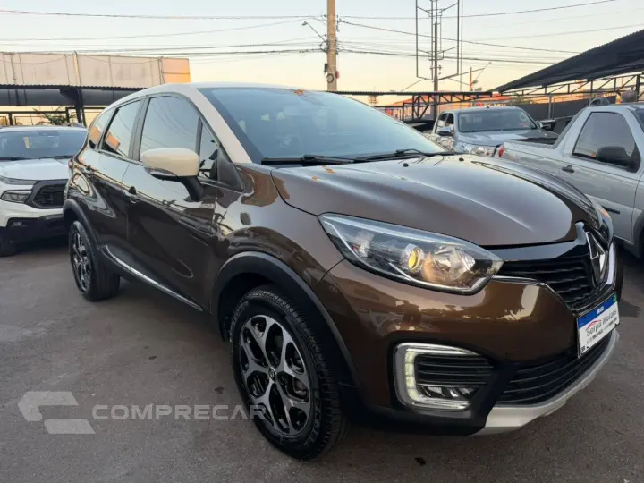 Captur 1.6 16V 4P FLEX SCE INTENSE X-TRONIC CVT