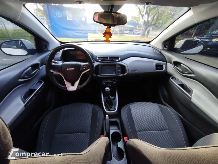Onix Hatch 1.4 4P FLEX LT