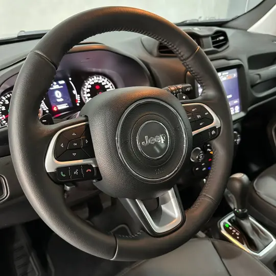 Renegade Longitude 1.8 4x2 Flex 16V Aut.