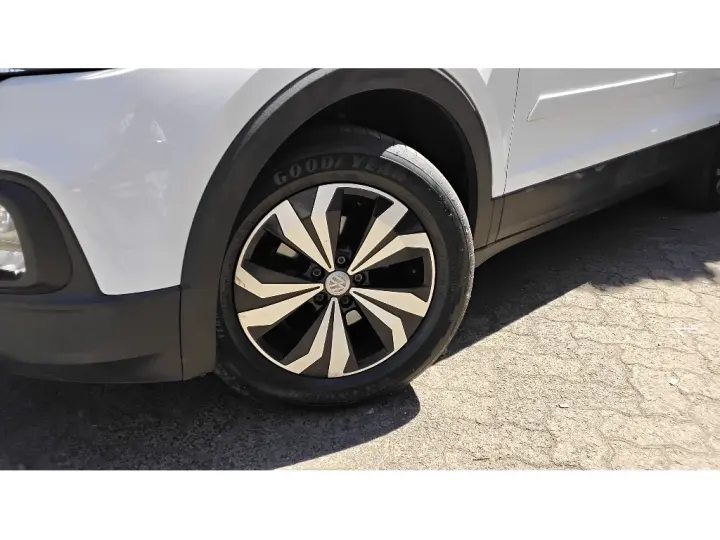 T-CROSS 1.0 200 TSI TOTAL FLEX AUTOMÁTICO