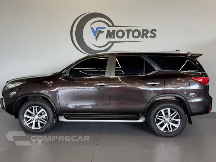 HILUX SW4 2.8 SRX 4X4 7 LUGARES 16V TURBO INTERCOOLER DIESEL