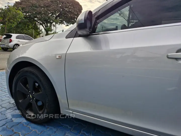 CRUZE LT 1.8 16V FlexPower 4p Aut.