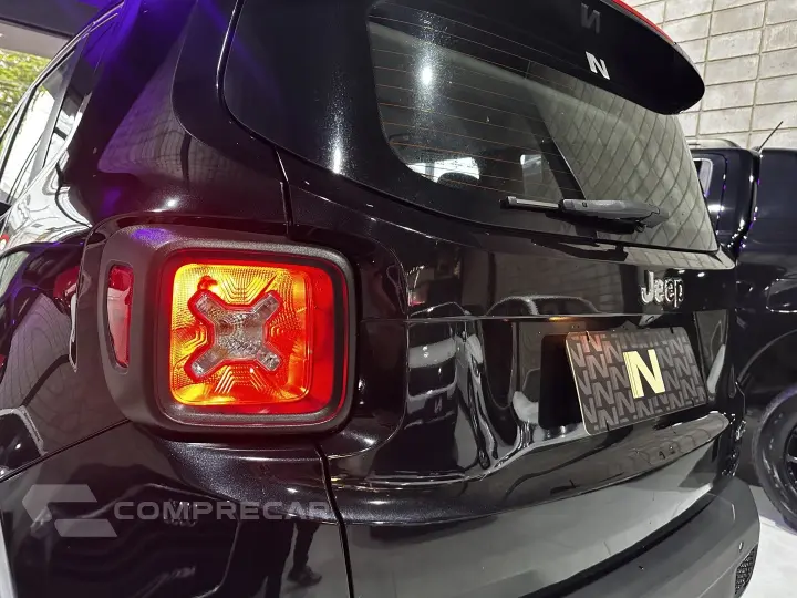 RENEGADE 1.8 16V FLEX LONGITUDE 4P AUTOMÁTICO