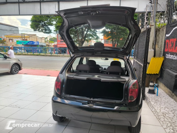 CELTA 1.0 MPFI LT 8V