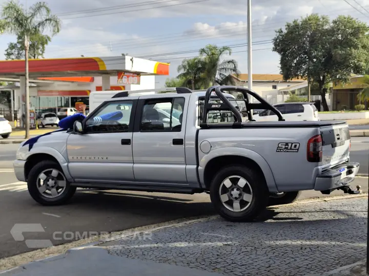 S10 2.4 MPFI EXECUTIVE 4X2 CD 8V FLEX 4P MANUAL