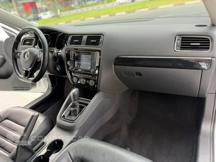 JETTA 2.0 TSI HIGHLINE 211CV GASOLINA 4P TIPTRONIC