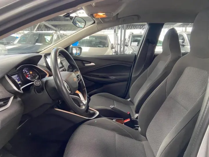 ONIX HATCH LT 1.0 12V TB FLEX