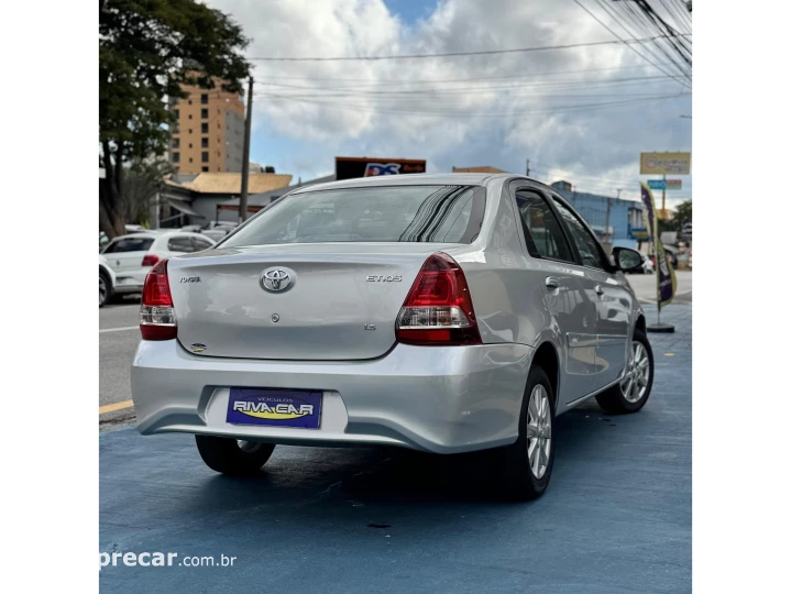 ETIOS 1.5 X PLUS 16V FLEX 4P AUTOMÁTICO
