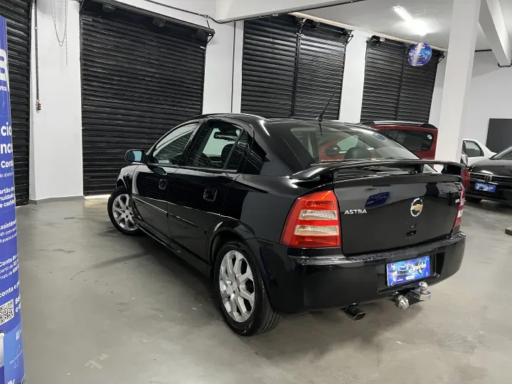 ASTRA 2.0 MPFI Advantage 8V