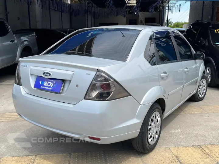 FIESTA 1.6 MPI Class Sedan 8V