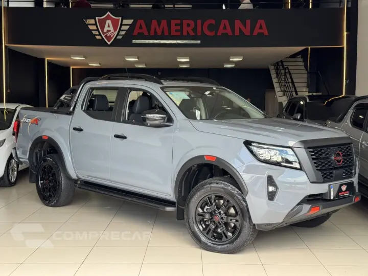 Frontier 2.3 16V PRO4X CABINE DUPLA 4X4 BI-TURBO DIESEL AUTO