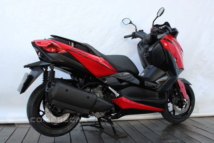 YAMAHA XMAX ABS