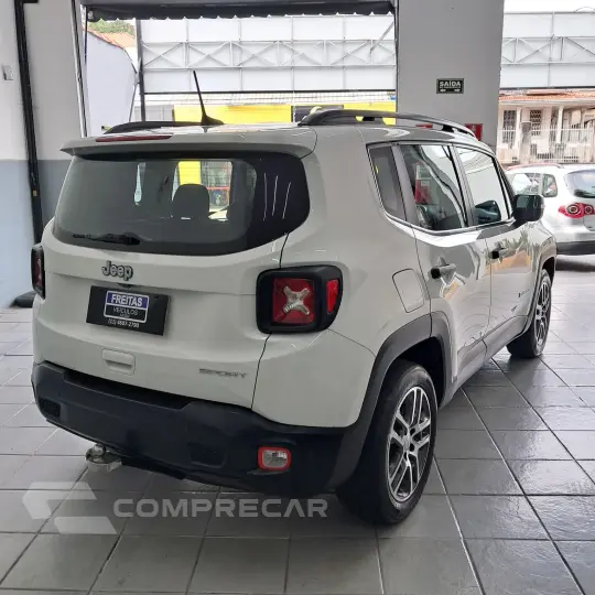 Renegade Sport 1.8 4x2 Flex 16V Aut.