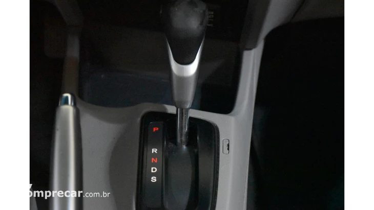 CIVIC - 1.8 EXS 16V 4P AUTOMÁTICO