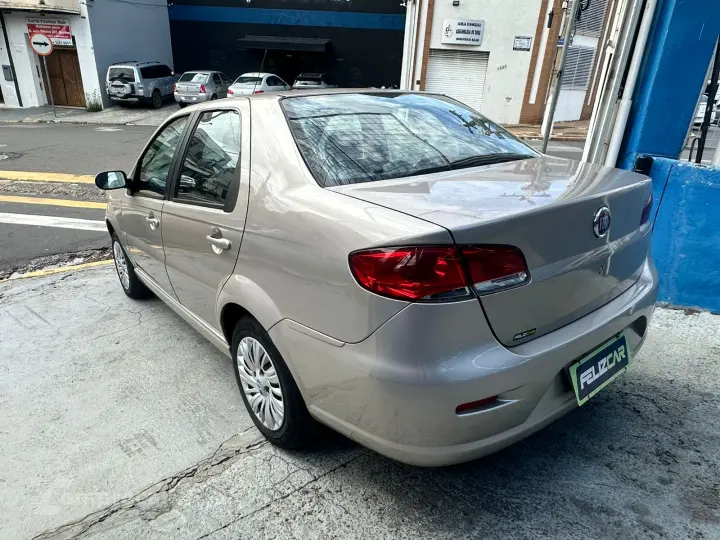 SIENA 1.0 MPI EL Celebration 8V