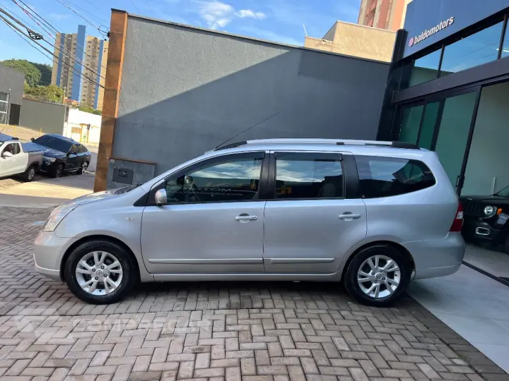 LIVINA GRAND SL 1.8 16V Flex Fuel Aut.