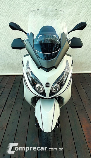 DAFRA MAXSYM 400i