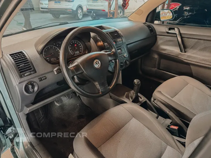 POLO SEDAN 1.6 8V