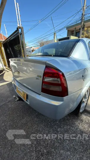ASTRA 2.0 MPFI Advantage Sedan 8V