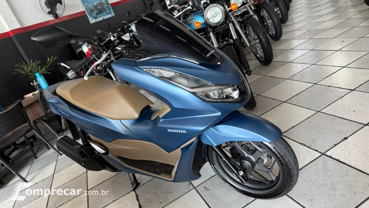 PCX DLX 160C ABS