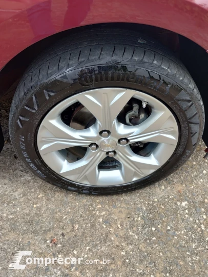 ONIX 1.0 Turbo Plus Premier