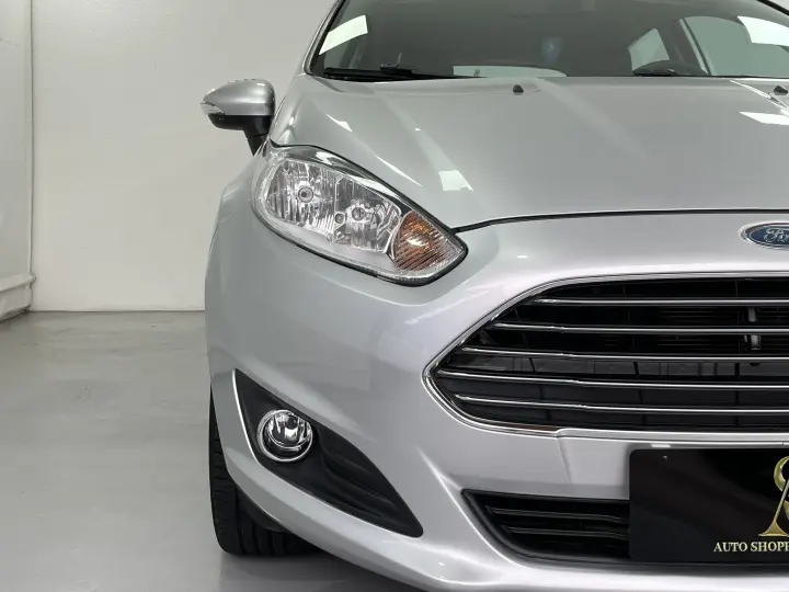 FIESTA 1.6 Titanium Hatch 16V