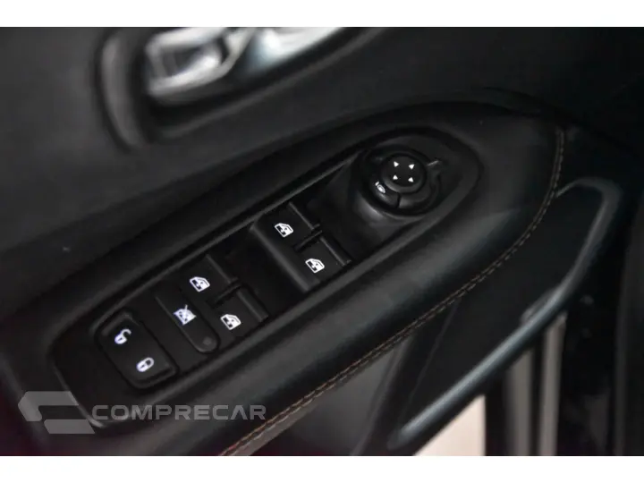 COMPASS 2.0 16V DIESEL LONGITUDE 4X4 AUTOMÁTICO