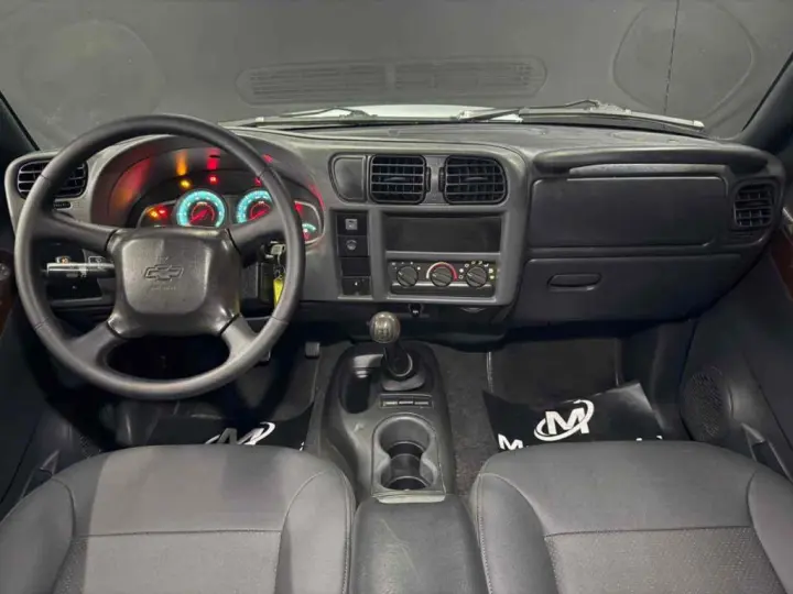 S10 2.4 MPFI EXECUTIVE 4X2 CD 8V FLEX 4P MANUAL