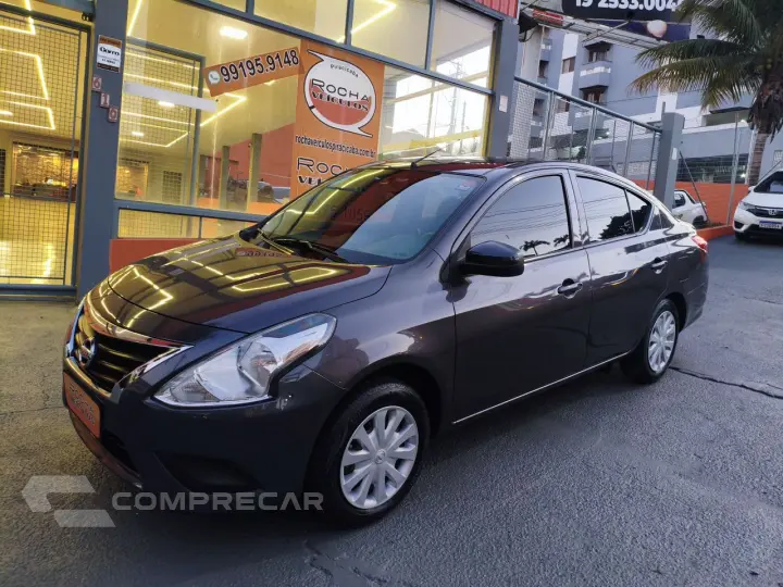 Versa Sedan 1.0 4P FLEX