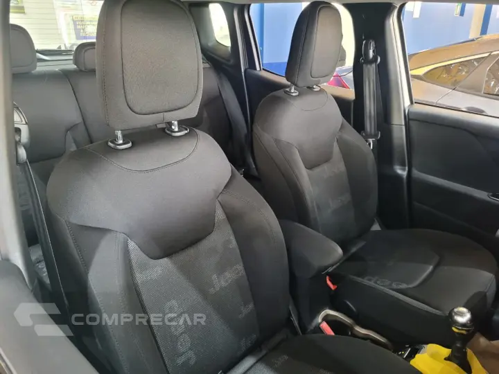 Renegade 1.8 4x2 Flex 16V Mec.