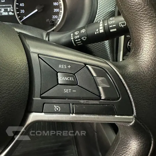 KICKS Sense 1.6 16V Flex Aut.