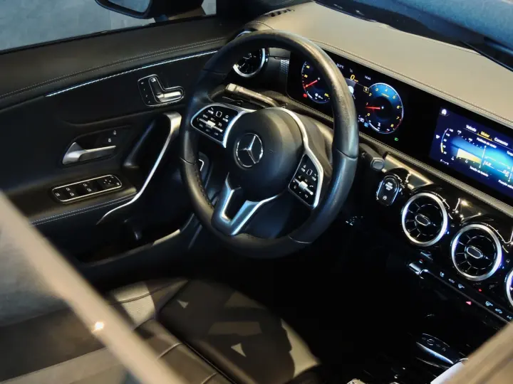 CLA 250 2.0 CGI 7g-dct