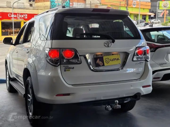 Hilux SW4 SR 4x2 2.7/ 2.7 Flex 16V Aut.