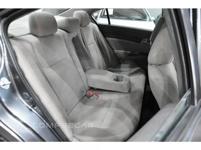 CIVIC - 1.8 LXS 16V 4P AUTOMÁTICO